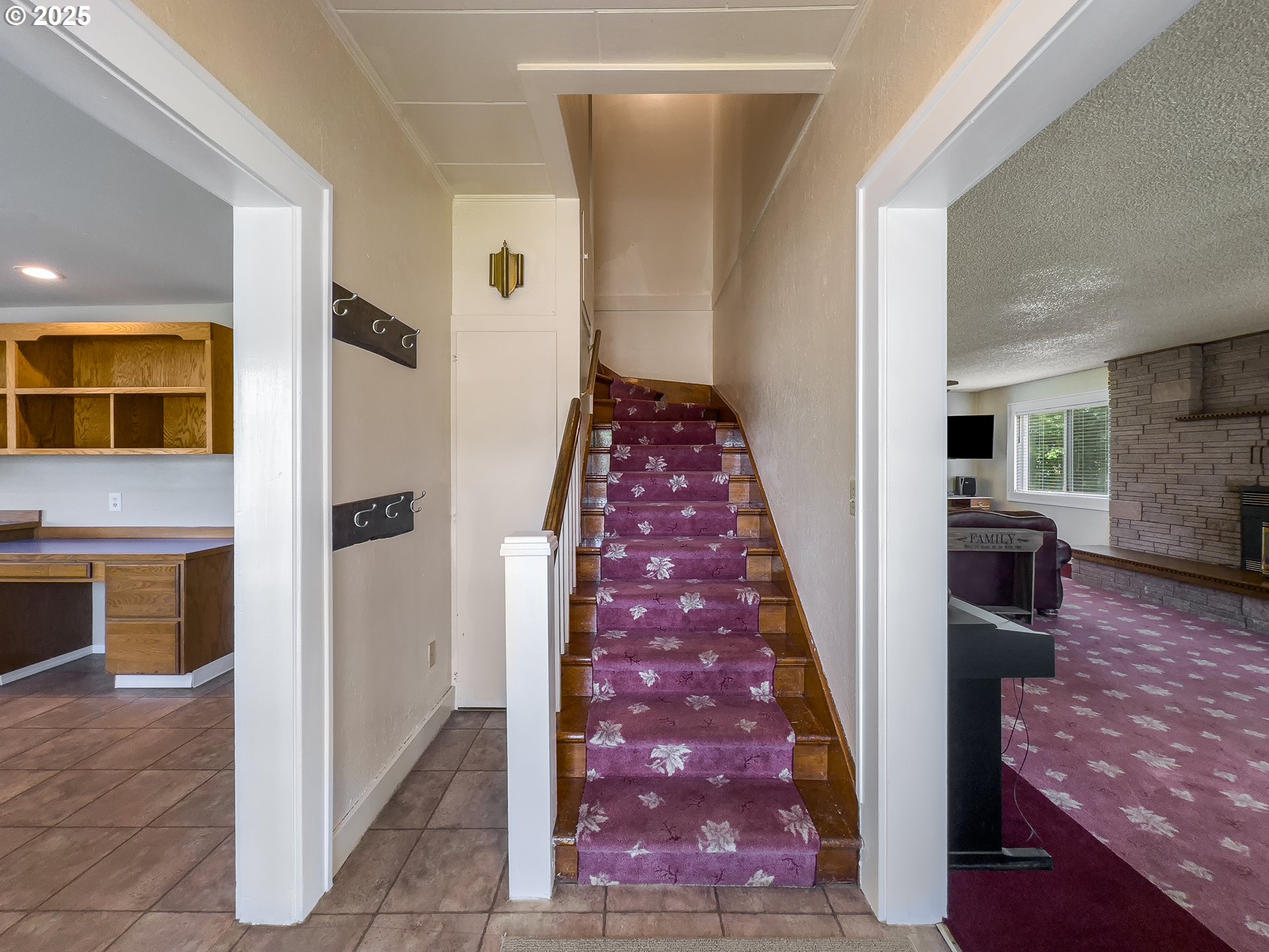 217 N MAIN ST