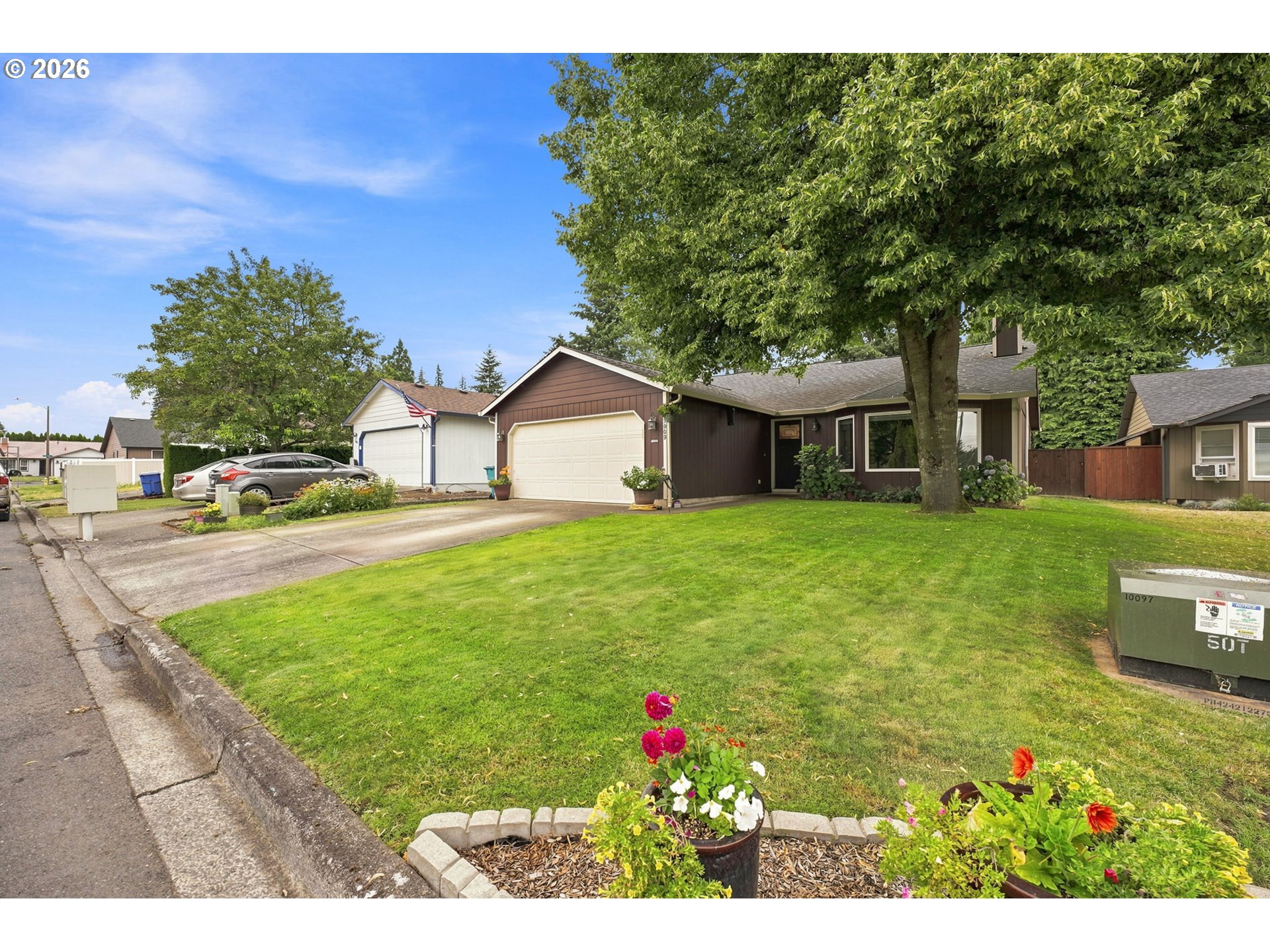 3909 NE 132ND CT