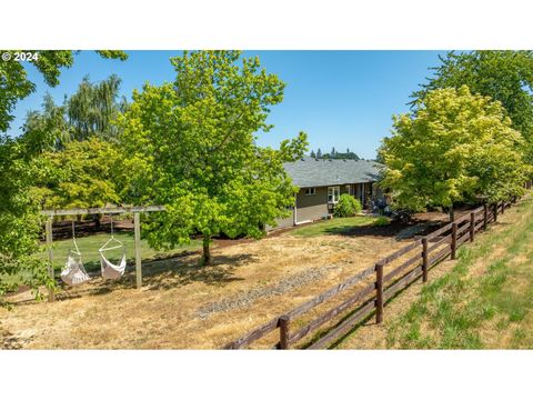 A home in Yamhill