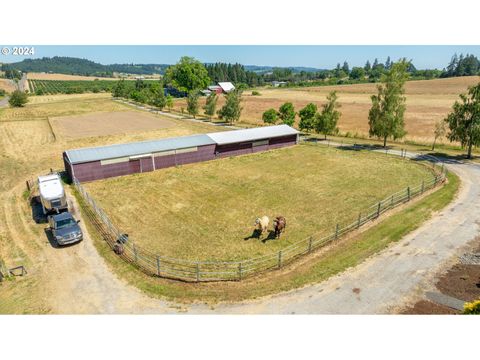 A home in Yamhill