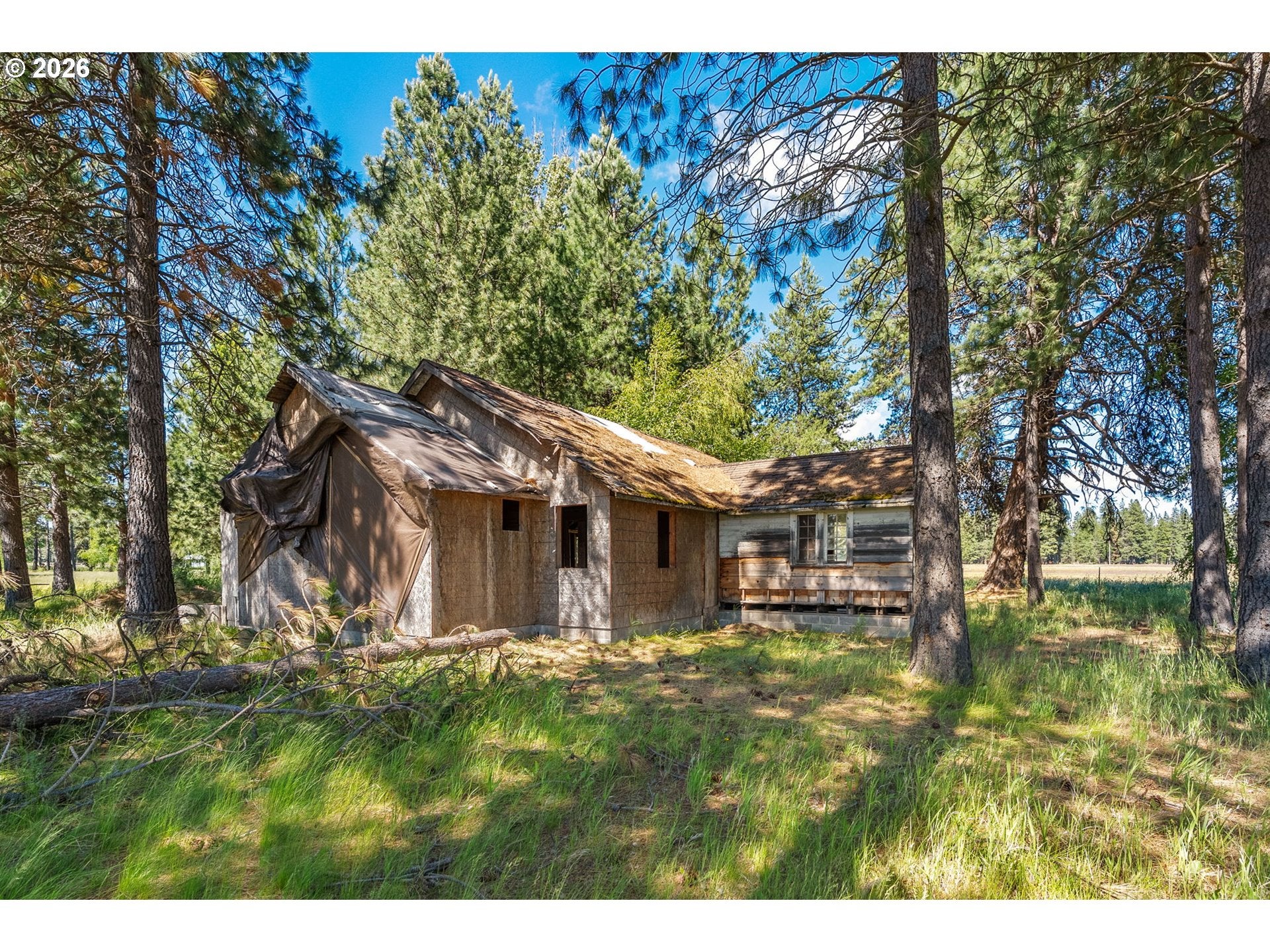 18 LAKESIDE RD
