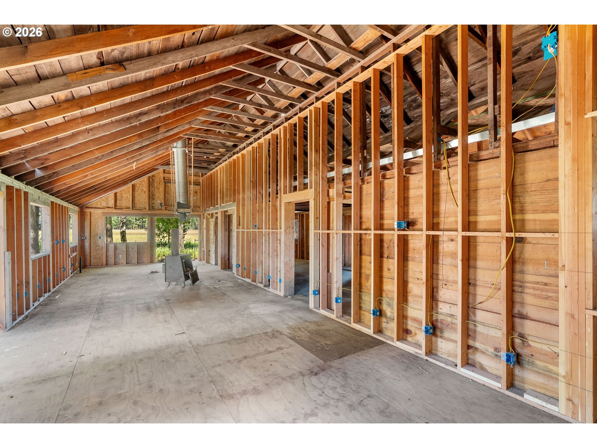 18 LAKESIDE RD
