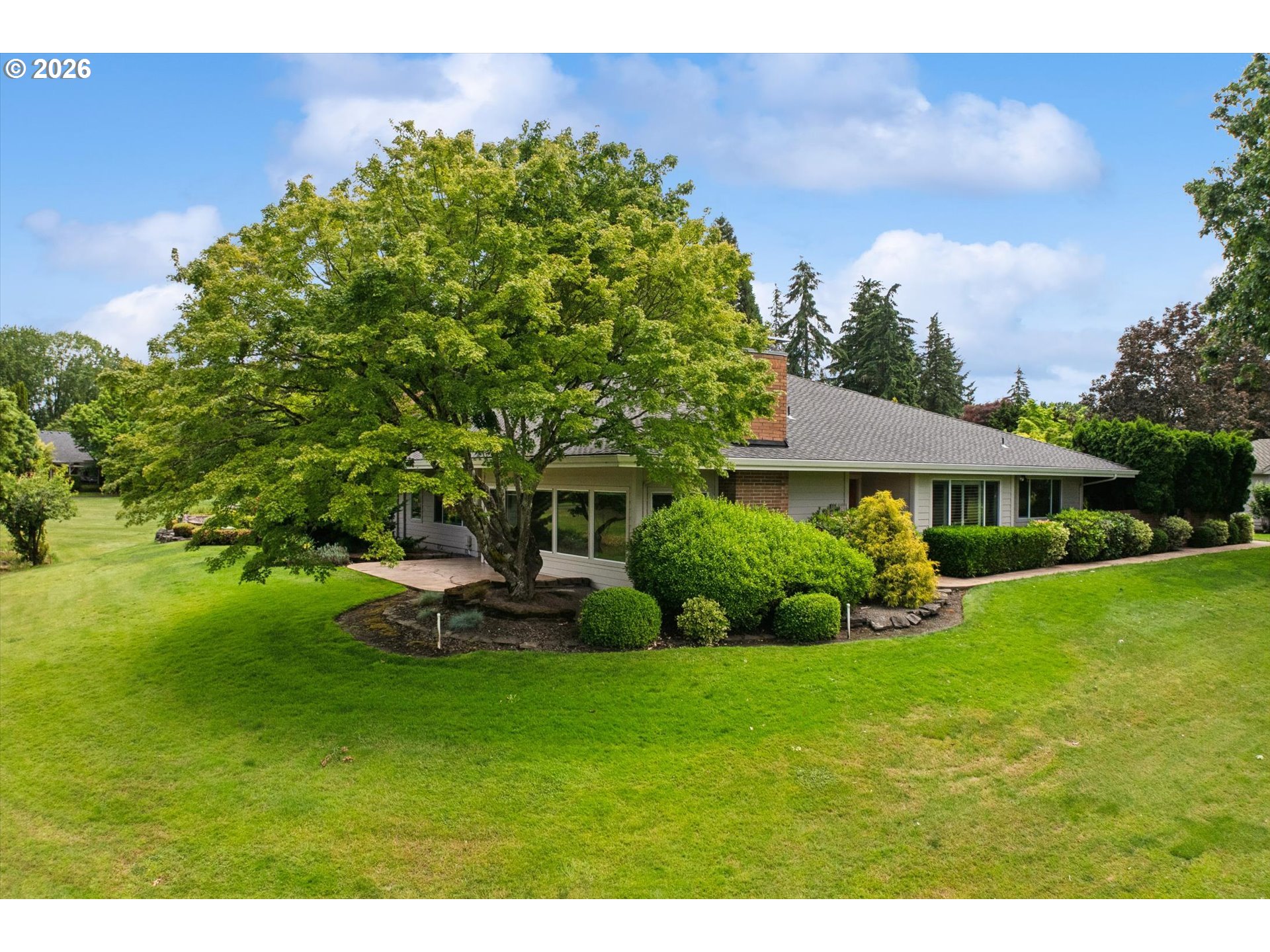 7177 SW LAKE BLUFF CT