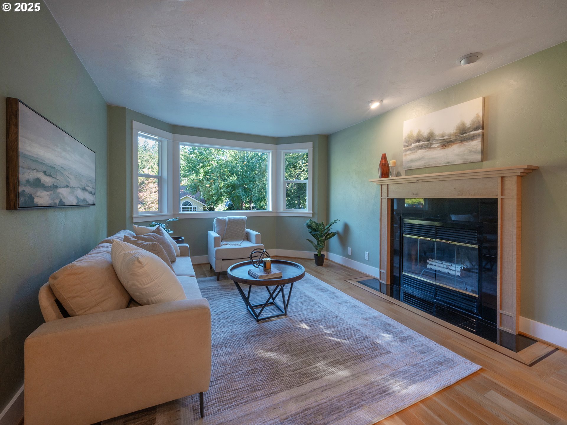 350 DELLWOOD DR