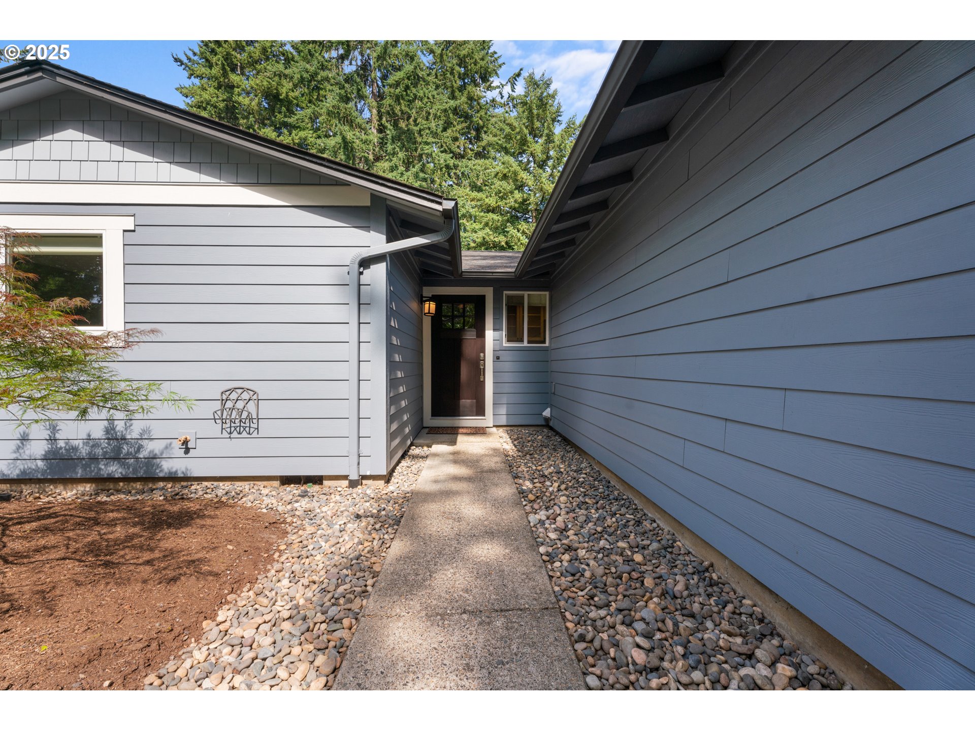 812 NE 130TH CT