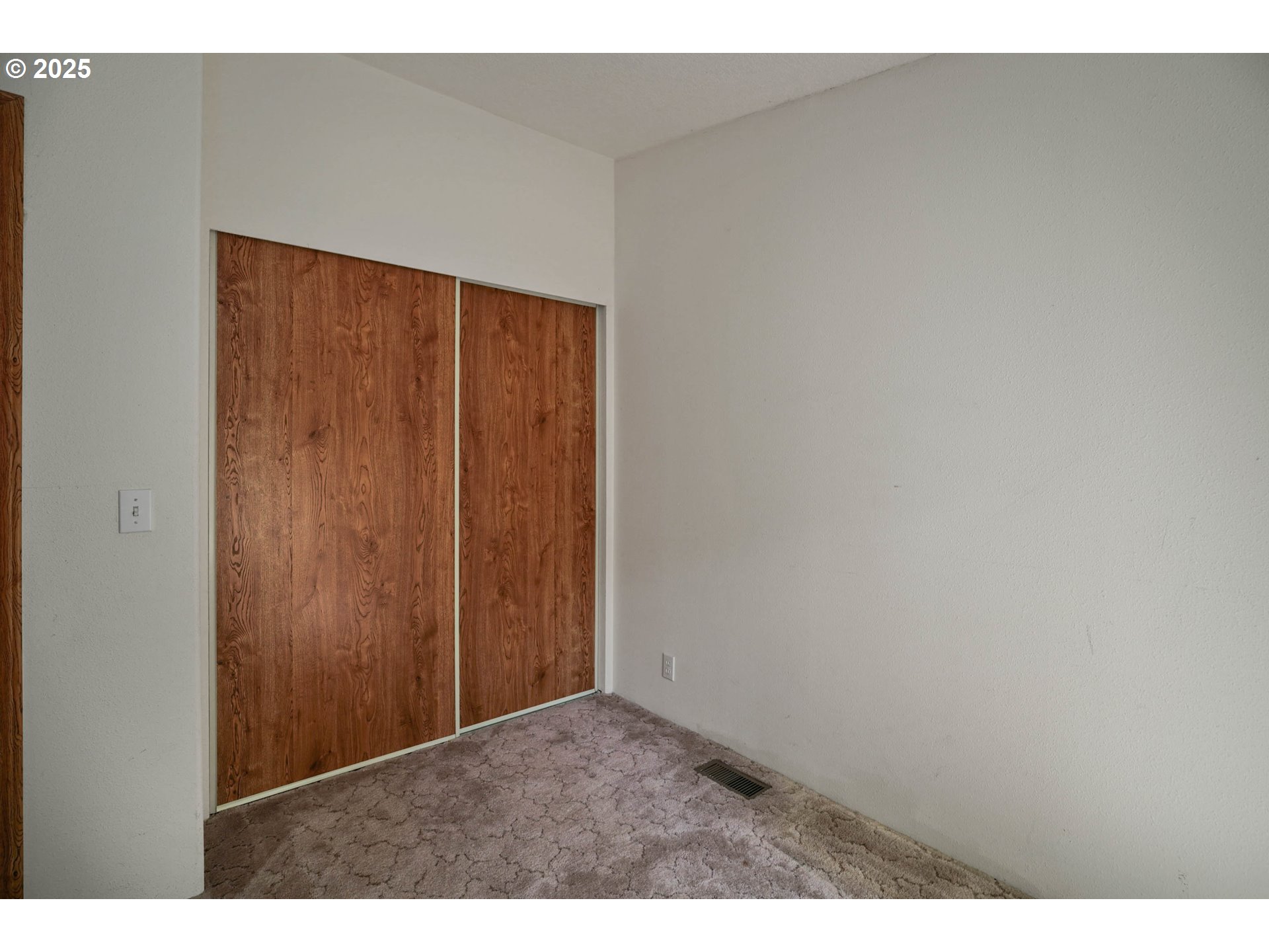 1655 S ELM ST 3