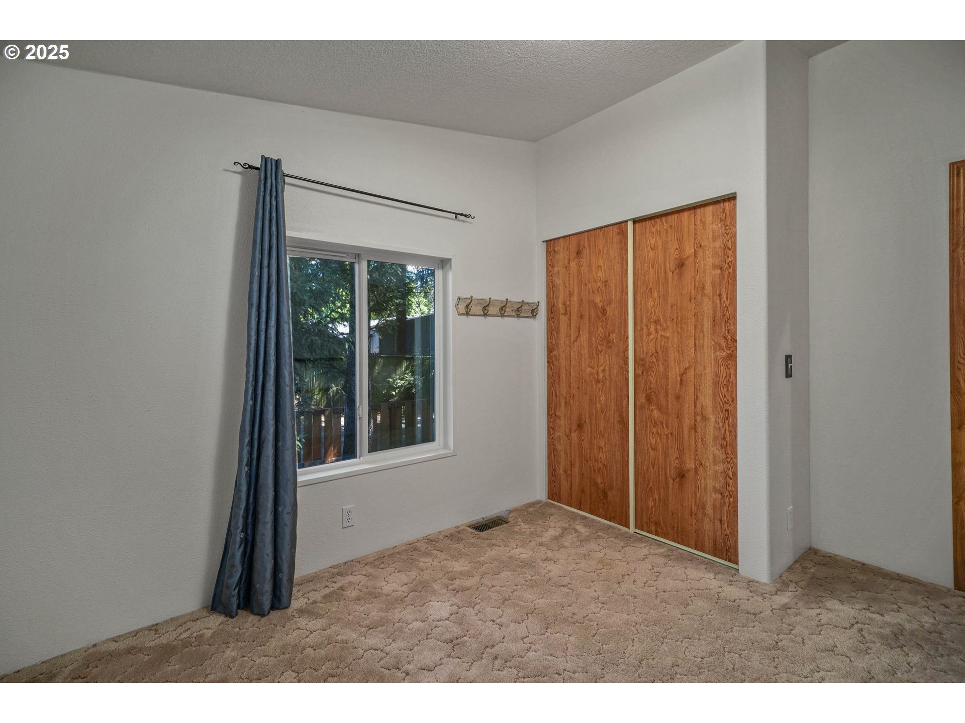 1655 S ELM ST 3