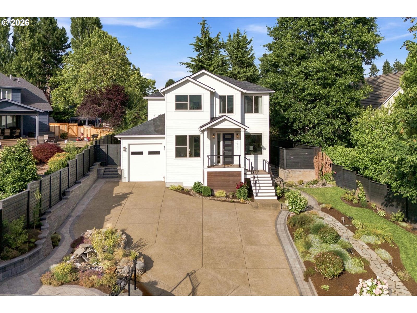 1201 ROSEMONT RD