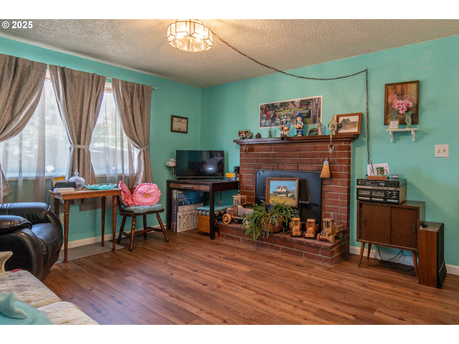 2065 BEL AIR CT