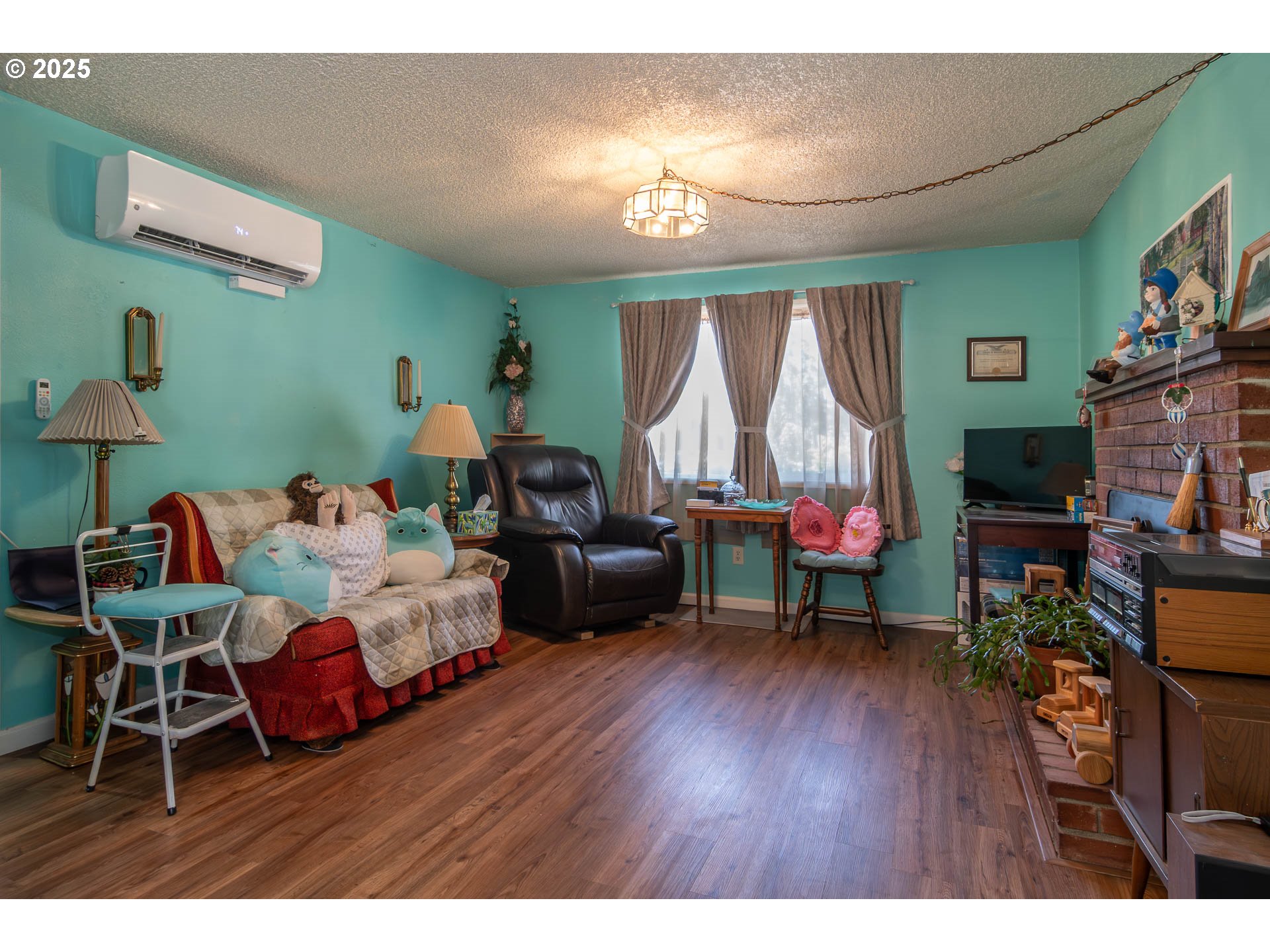 2065 BEL AIR CT