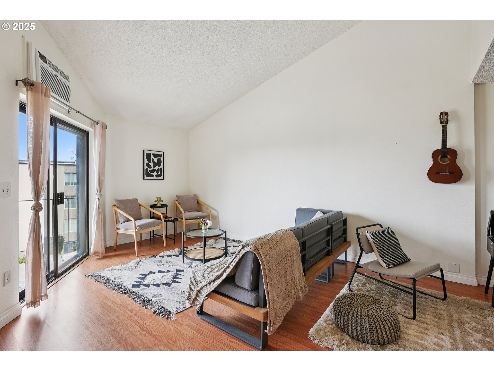5585 E EVERGREEN BLVD 5401