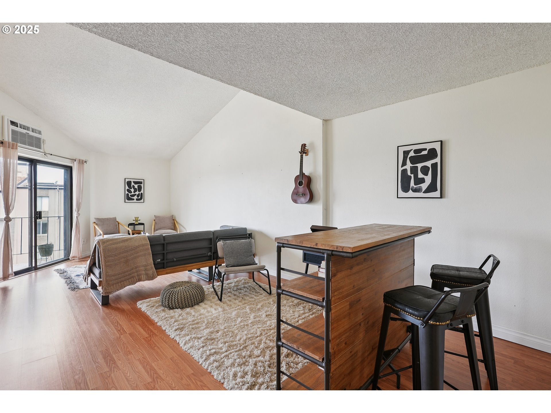 5585 E EVERGREEN BLVD 5401
