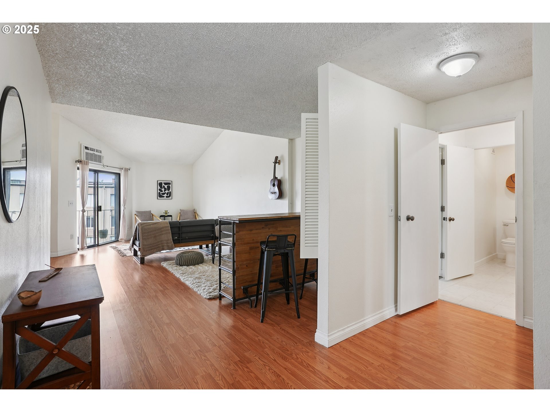 5585 E EVERGREEN BLVD 5401