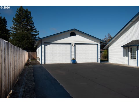 Tiny photo for 115 S 3rd St, Creswell, OR 97426 (MLS # 210527120)