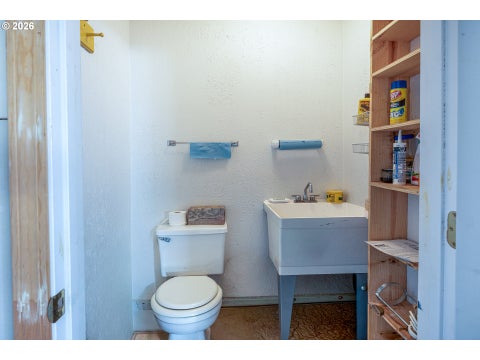 Tiny photo for 115 S 3rd St, Creswell, OR 97426 (MLS # 210527120)