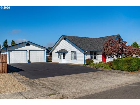 Tiny photo for 115 S 3rd St, Creswell, OR 97426 (MLS # 210527120)