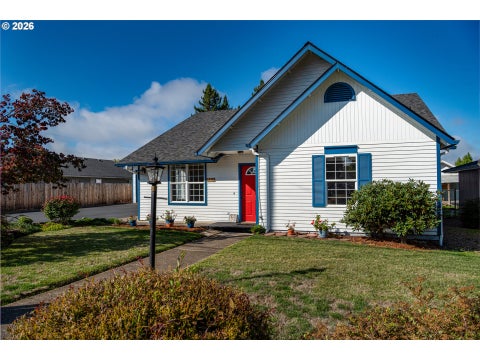 Tiny photo for 115 S 3rd St, Creswell, OR 97426 (MLS # 210527120)