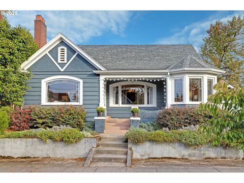 621 NE AINSWORTH ST Portland OR 97211