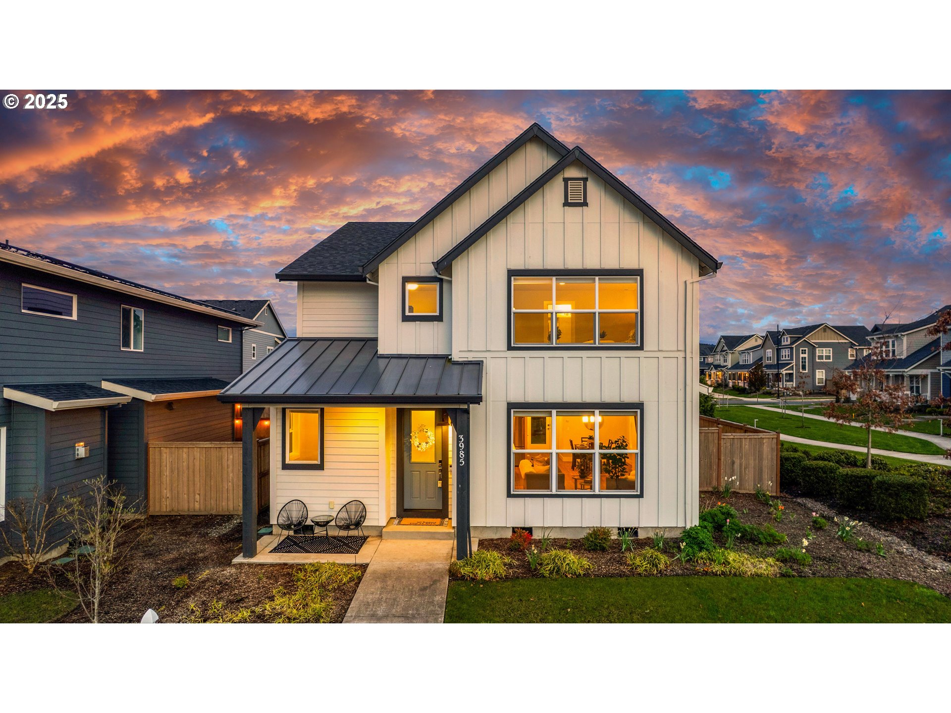 3985 SE LOSTINE LN