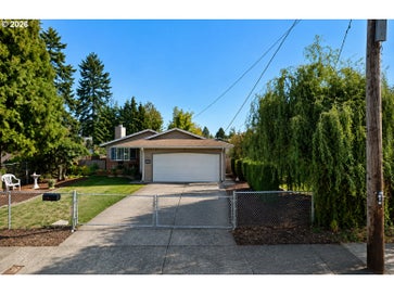 6518 SE 93RD AVE Portland OR 97266