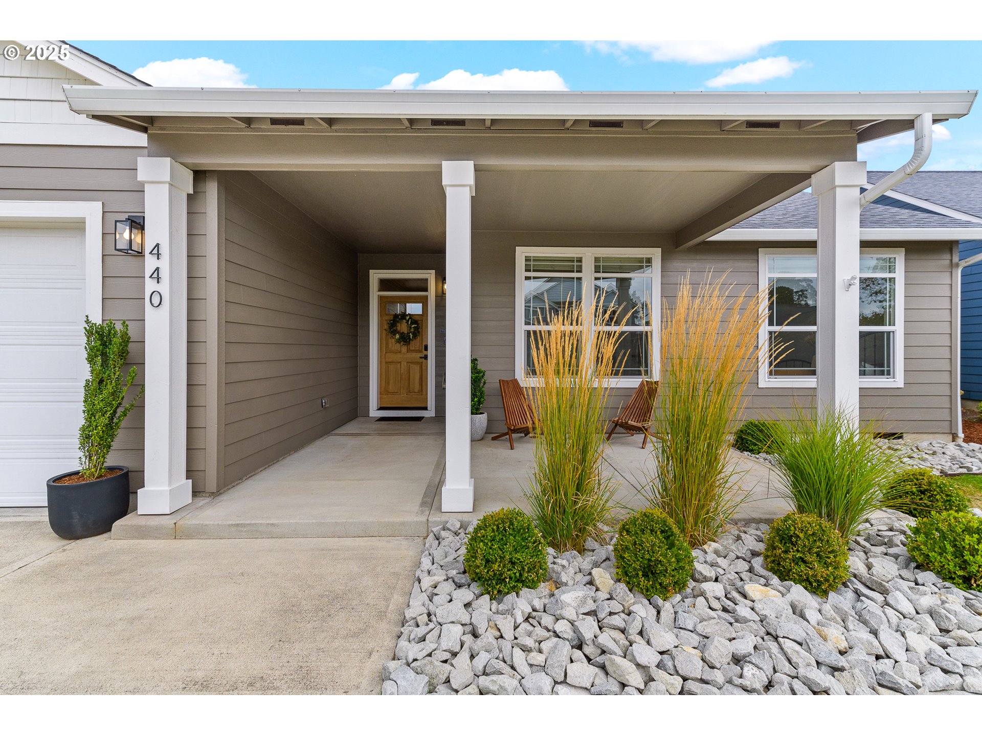 440 TWIN FLOWER DR