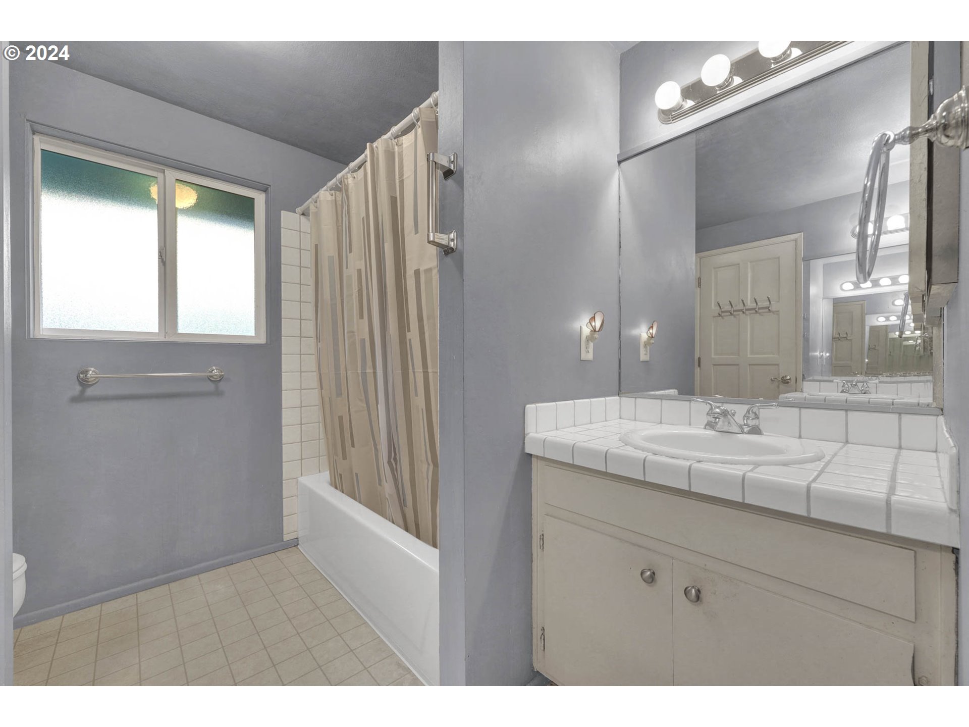 Eugene, Oregon 97405, United States, 3 Bedrooms Bedrooms, ,2 BathroomsBathrooms,Residential,Active,101096