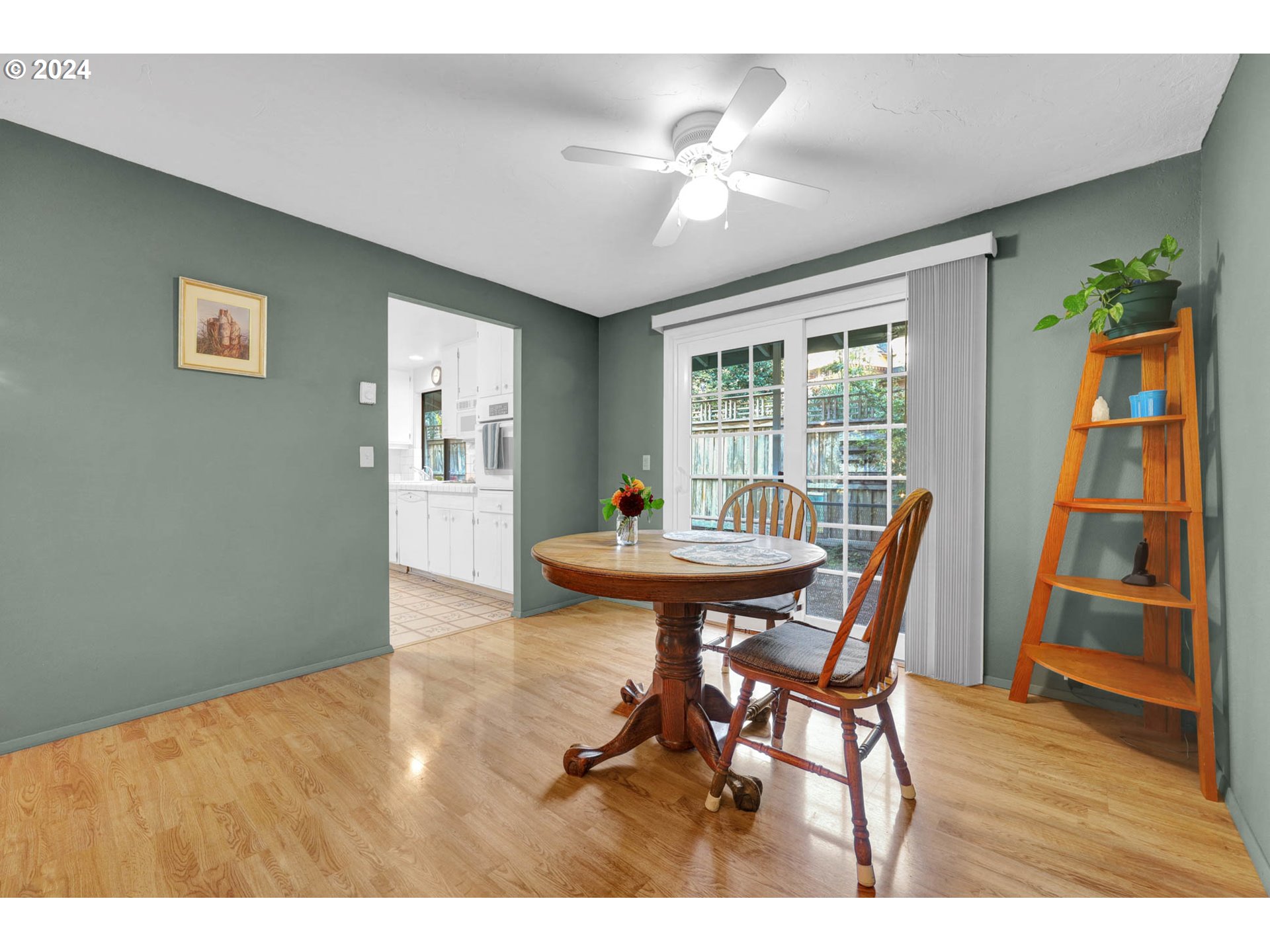 Eugene, Oregon 97405, United States, 3 Bedrooms Bedrooms, ,2 BathroomsBathrooms,Residential,Active,101096