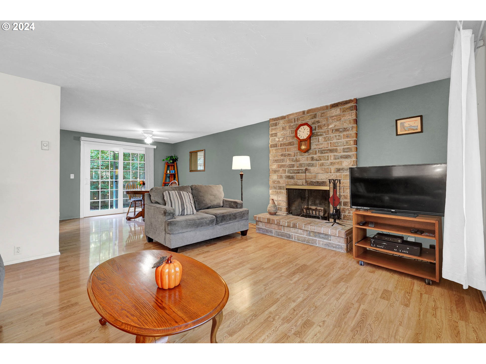 Eugene, Oregon 97405, United States, 3 Bedrooms Bedrooms, ,2 BathroomsBathrooms,Residential,Active,101096