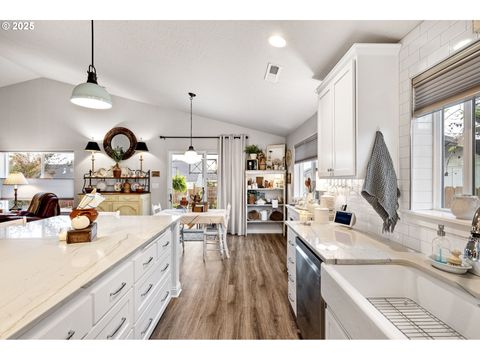 Tiny photo for 368 Hillegas Ave, Creswell, OR 97426 (MLS # 459506977)