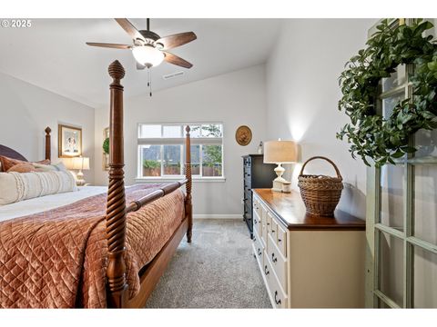 Tiny photo for 368 Hillegas Ave, Creswell, OR 97426 (MLS # 459506977)