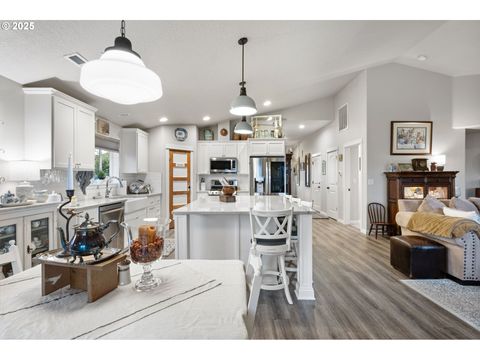 Tiny photo for 368 Hillegas Ave, Creswell, OR 97426 (MLS # 459506977)