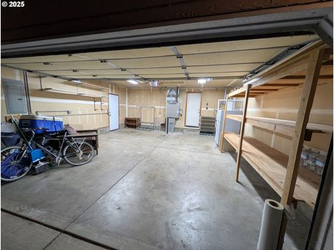 Tiny photo for 589 Mary Neal Ln, Creswell, OR 97426 (MLS # 261416434)