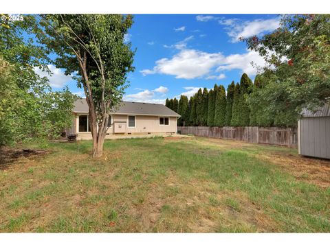 Tiny photo for 589 Mary Neal Ln, Creswell, OR 97426 (MLS # 261416434)