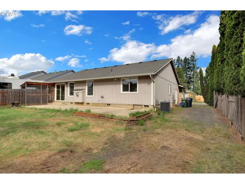 Tiny photo for 589 Mary Neal Ln, Creswell, OR 97426 (MLS # 261416434)