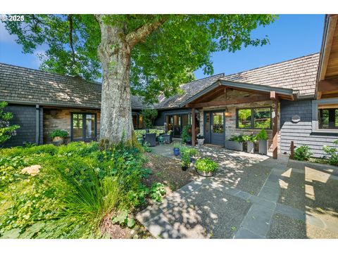 18300 S WHITTEN LN West Linn OR 97068