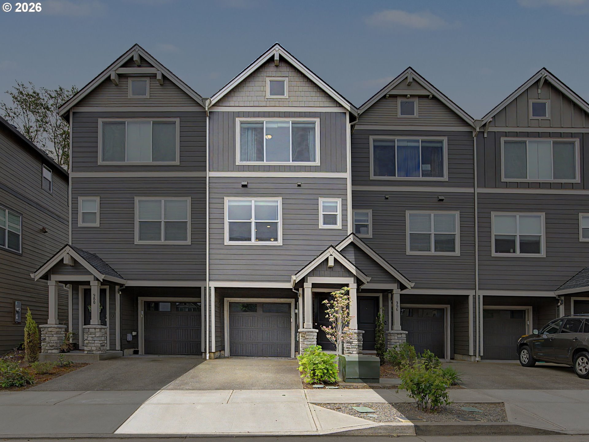 988 SW 2ND WAY