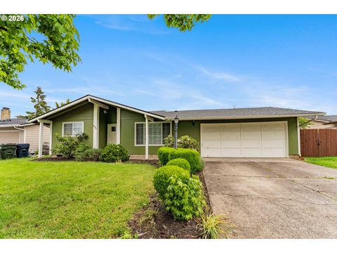 1735 RAINBOW DR Springfield OR 97477