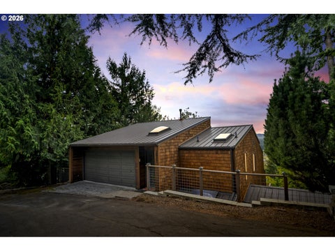 2827 NE Rocky Butte Rd, Portland, OR 97220 - #: 314407630