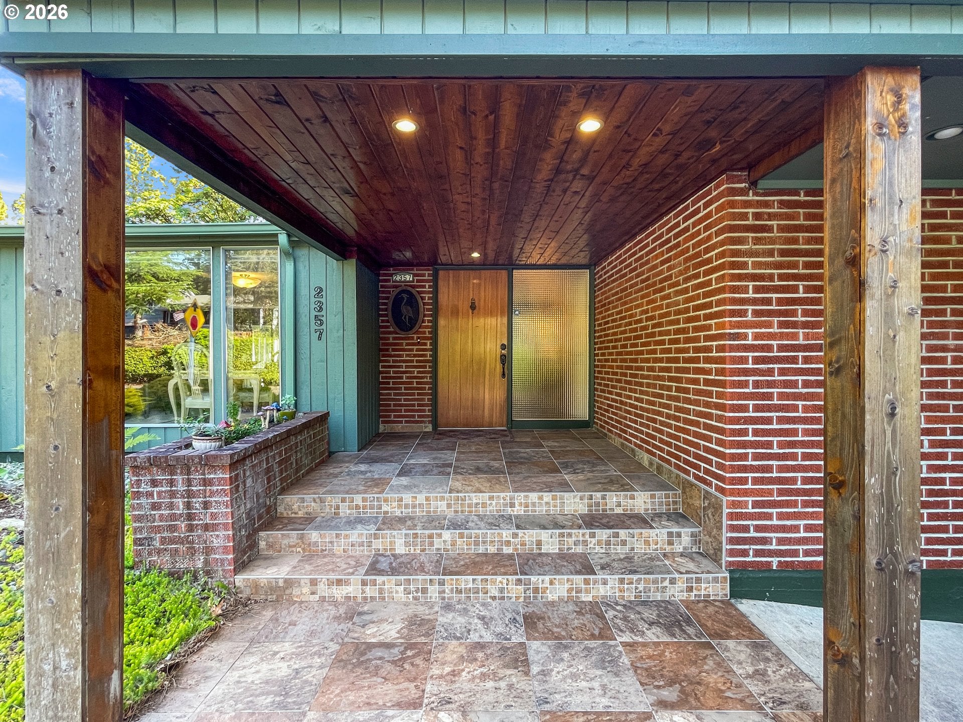 2357 CASCADE WAY