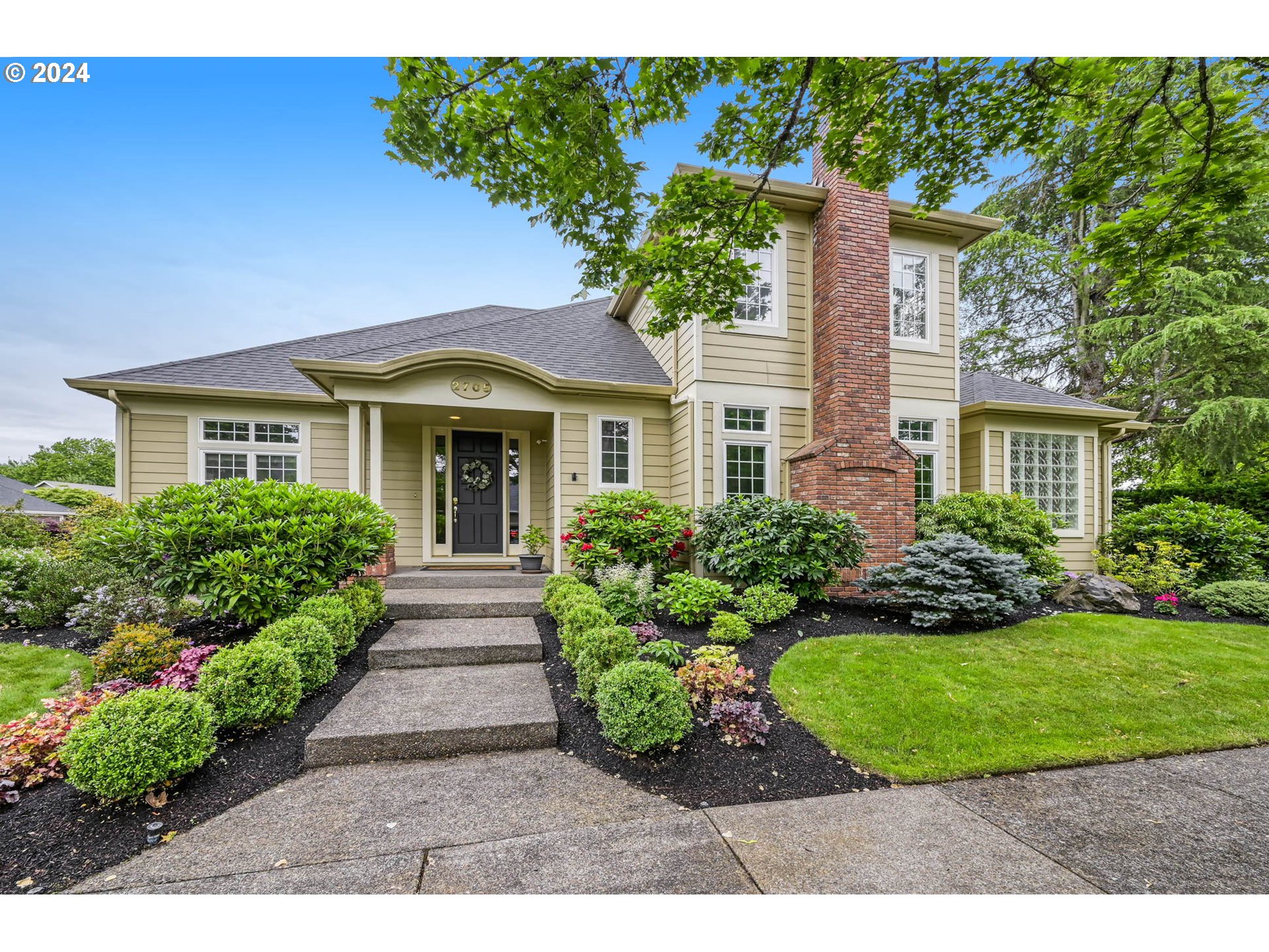 2705 GRAND CAYMAN DR