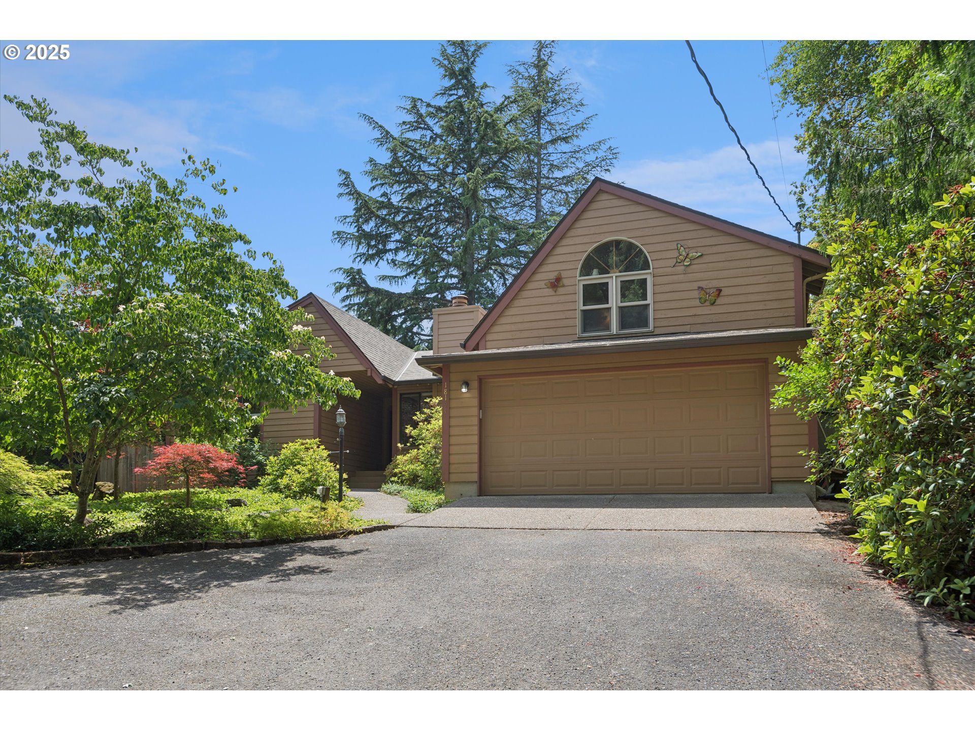 18194 SHADY HOLLOW WAY