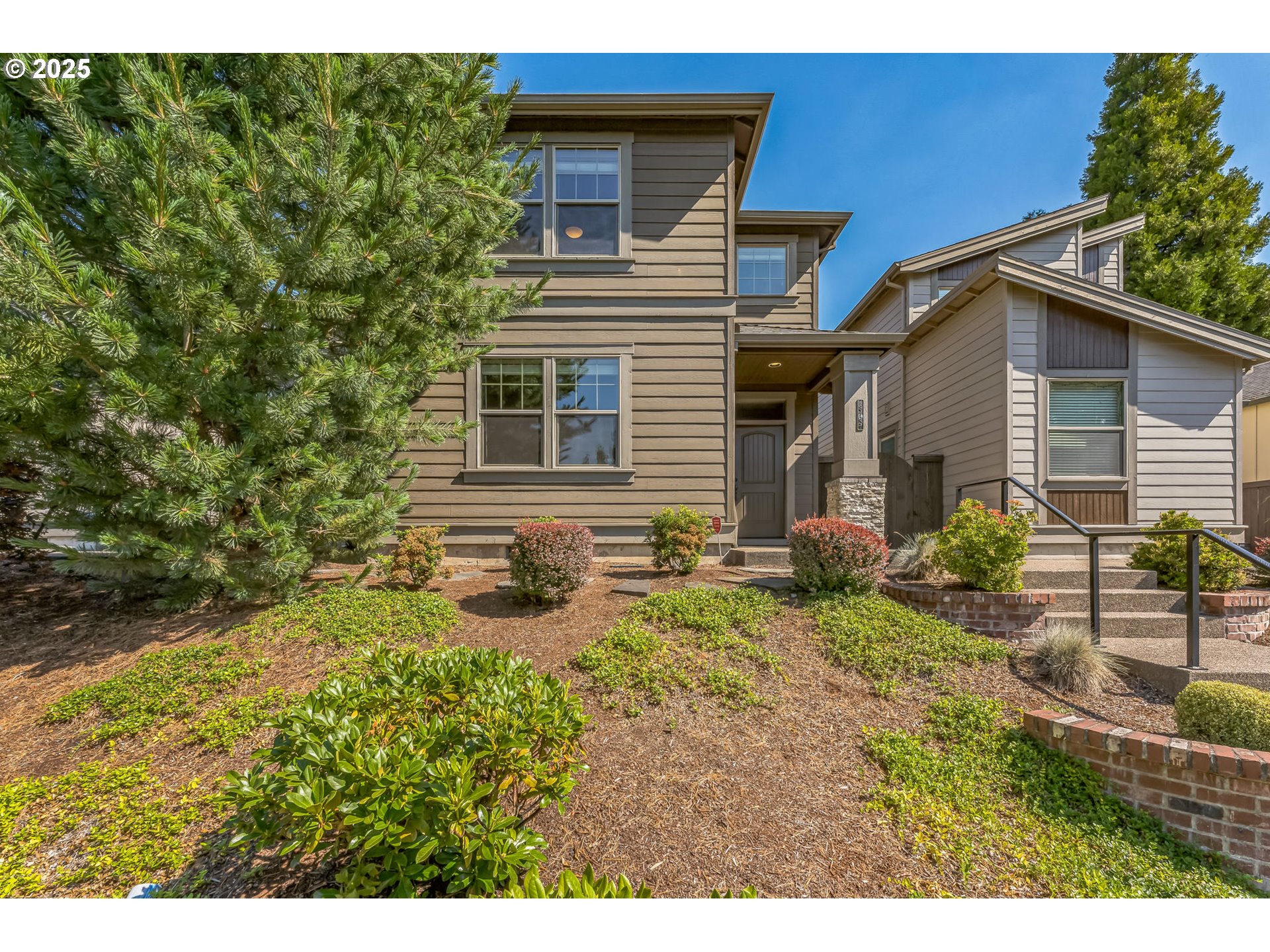 875 SE TAMANGO ST