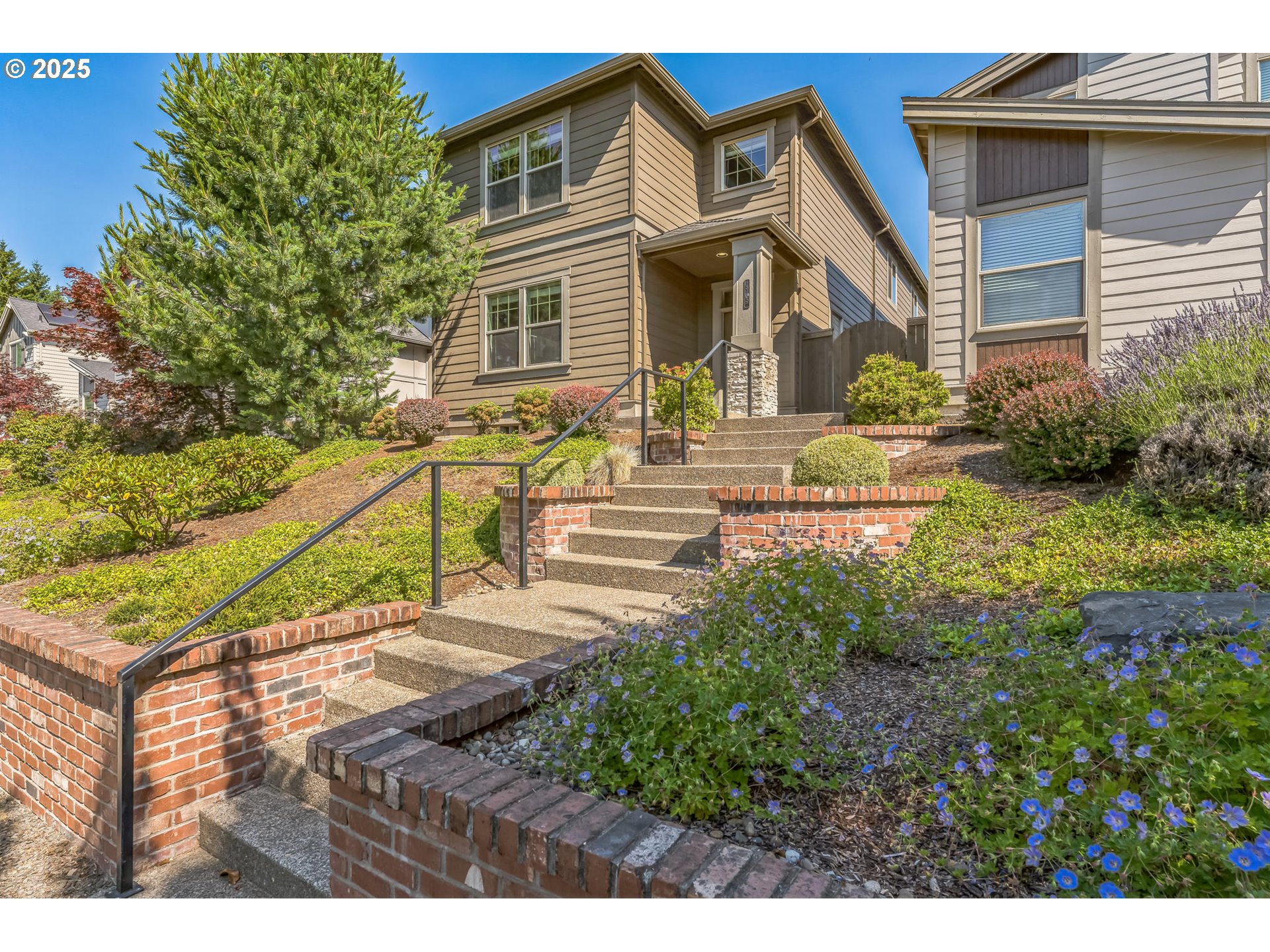 875 SE TAMANGO ST