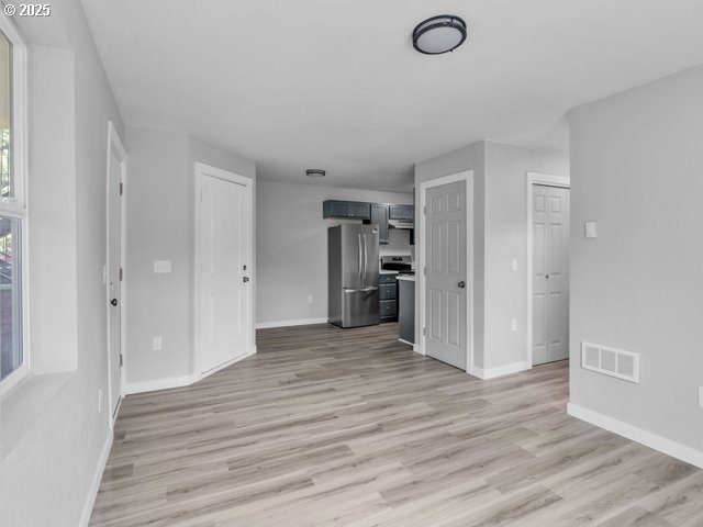 9257 SE CLINTON ST 404