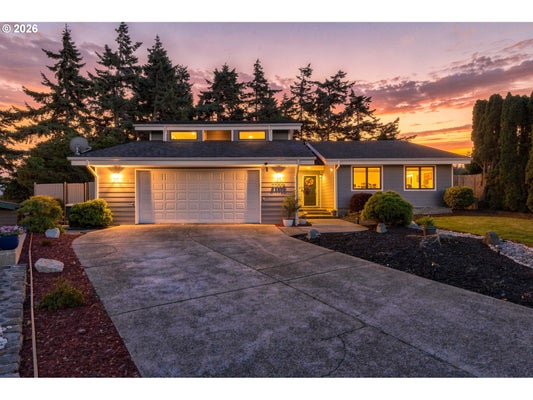 2069 CEDAR CT, NORTH BEND, OR 97459 - Image 8b2165af36bb7cfdda6ccdefad4809fa/780508068