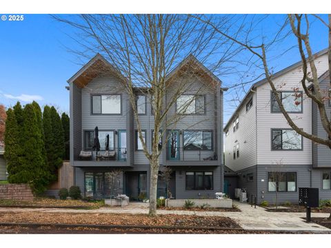 601 SE SPOKANE ST 102 Portland OR 97202