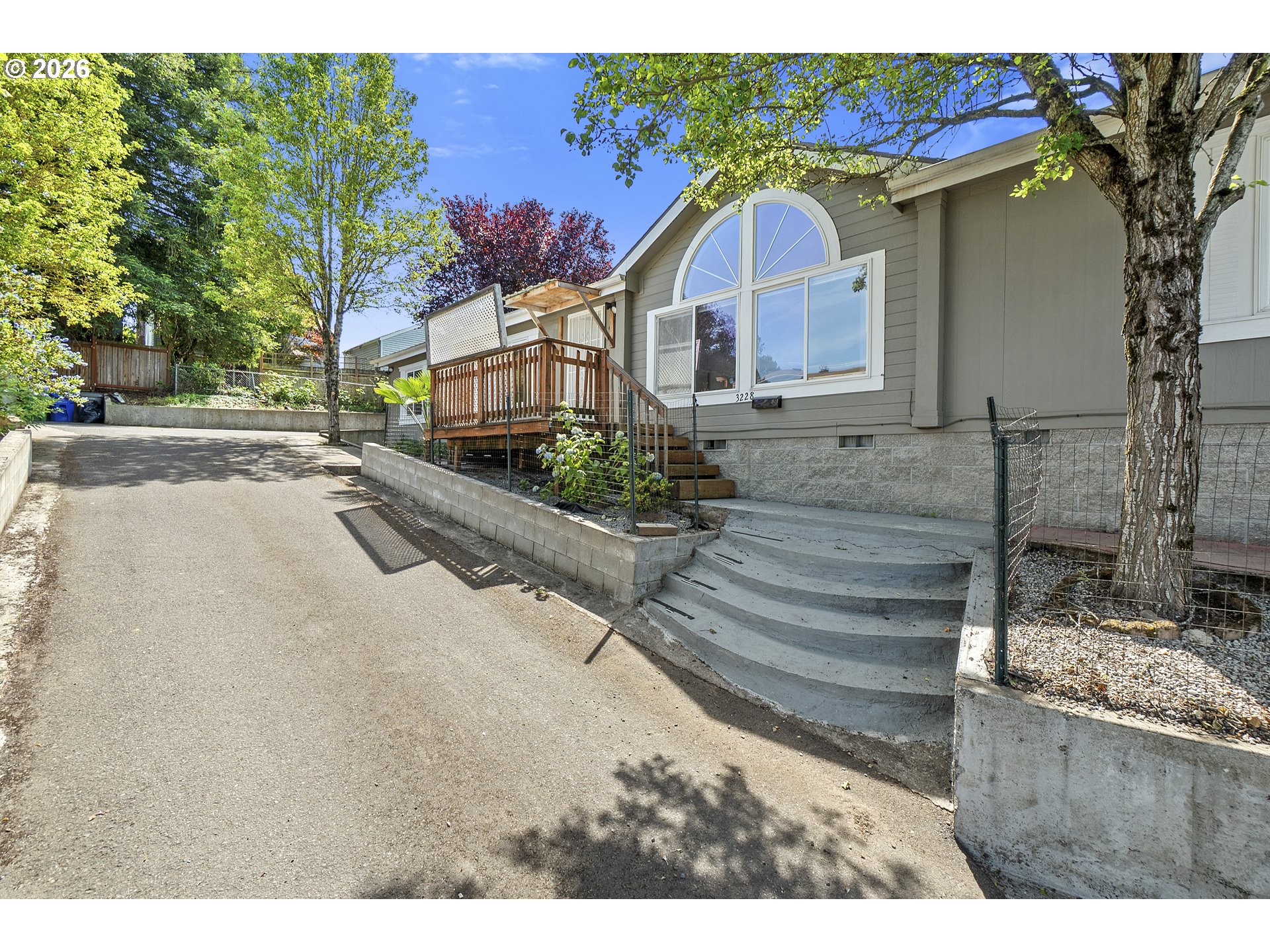 3228 NE LOMBARD ST