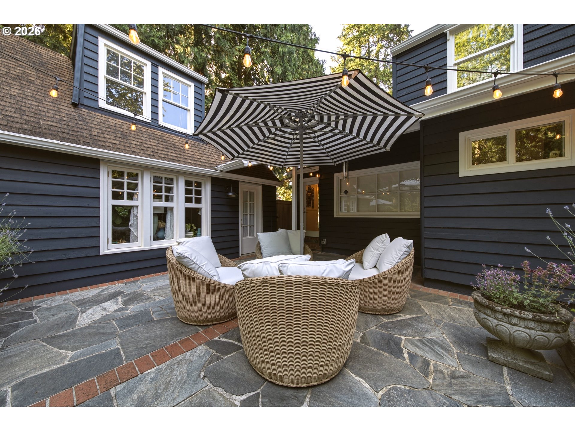 4428 SUNSET DR