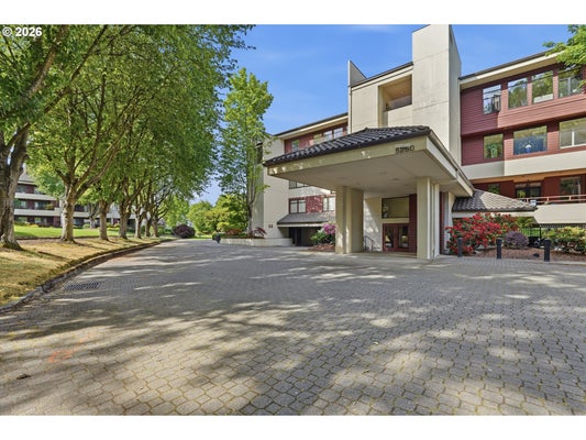 5250 S LANDING DR UNIT 308, PORTLAND, OR 97239 - Image 8b4faa933e3886fd09f7e9566bf4efa1/494225300