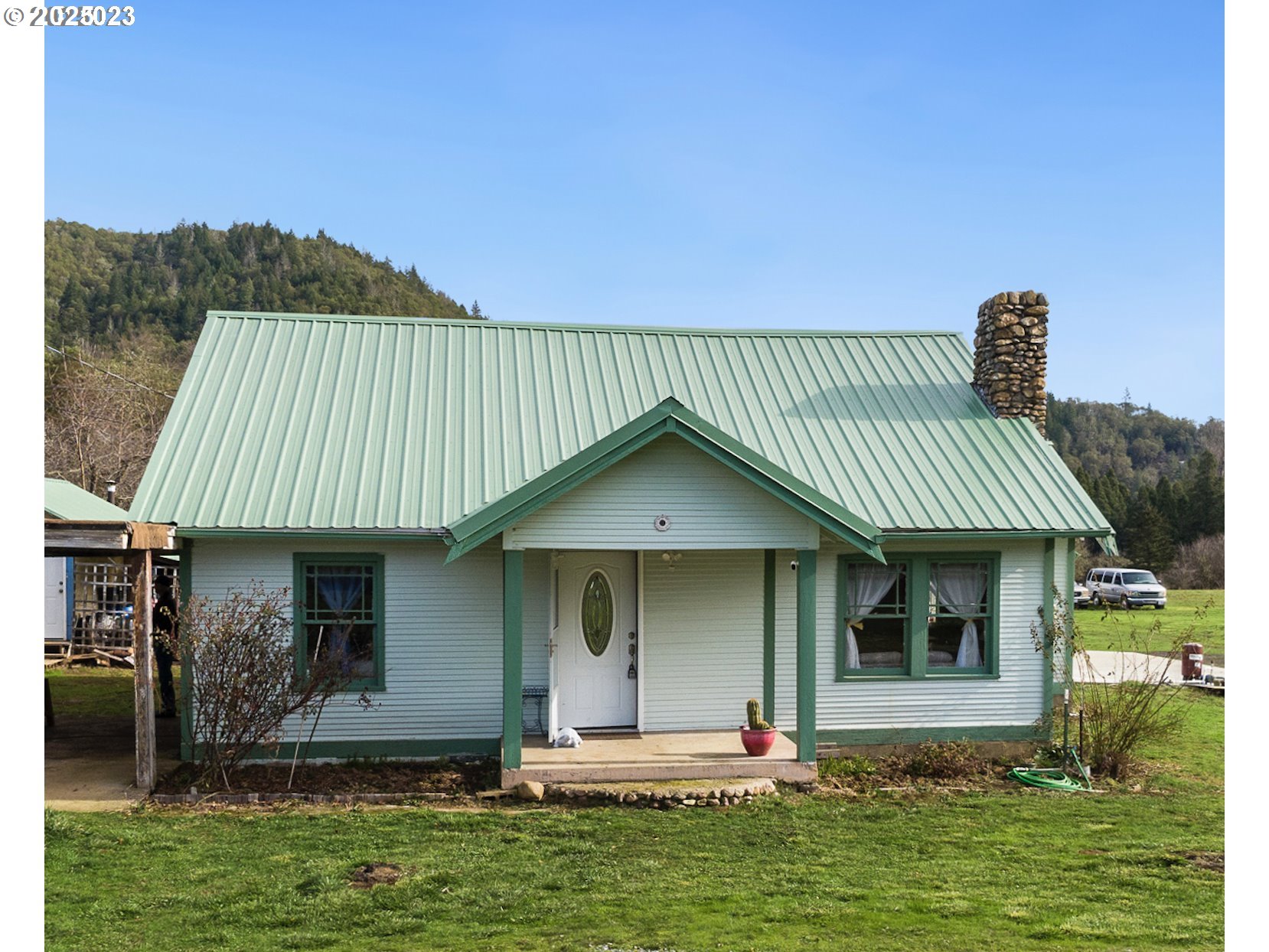 Listing image 1